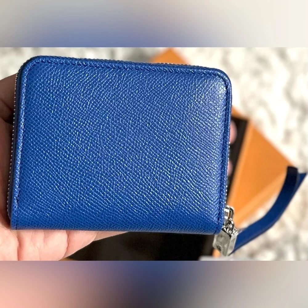 ‼️RARE‼️🎸💯AUTH. TOD’S🎸🔥NWT🔥Small Blue Pebbled Leather Zip Around Wallet - Picture 6 of 15